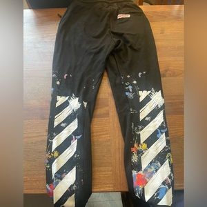 Off-White “seeing things” sweatpants joggers
